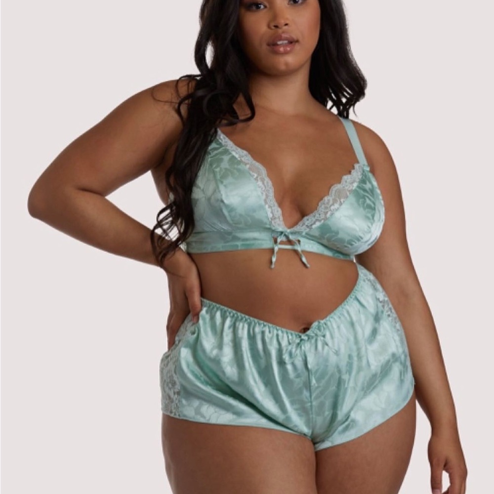Playful Promise/ Gabi Fresh Tap short/ Bralette Set
